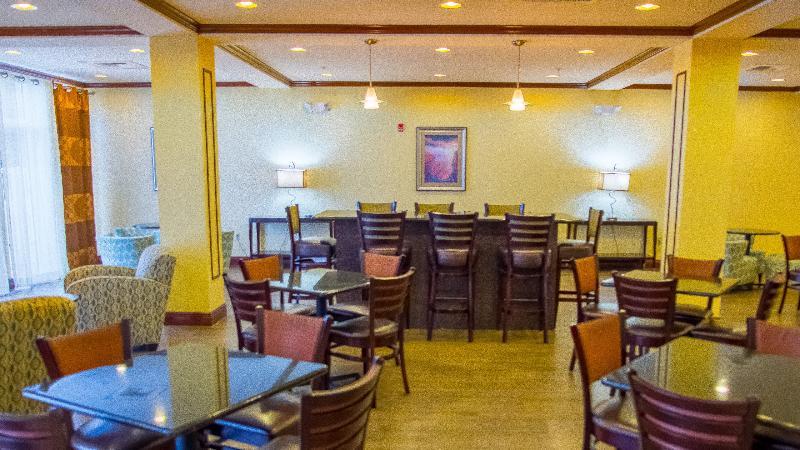 Holiday Inn Express Hotel & Suites Palm Bay By Ihg Екстериор снимка