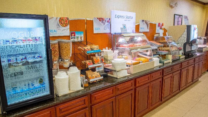 Holiday Inn Express Hotel & Suites Palm Bay By Ihg Екстериор снимка